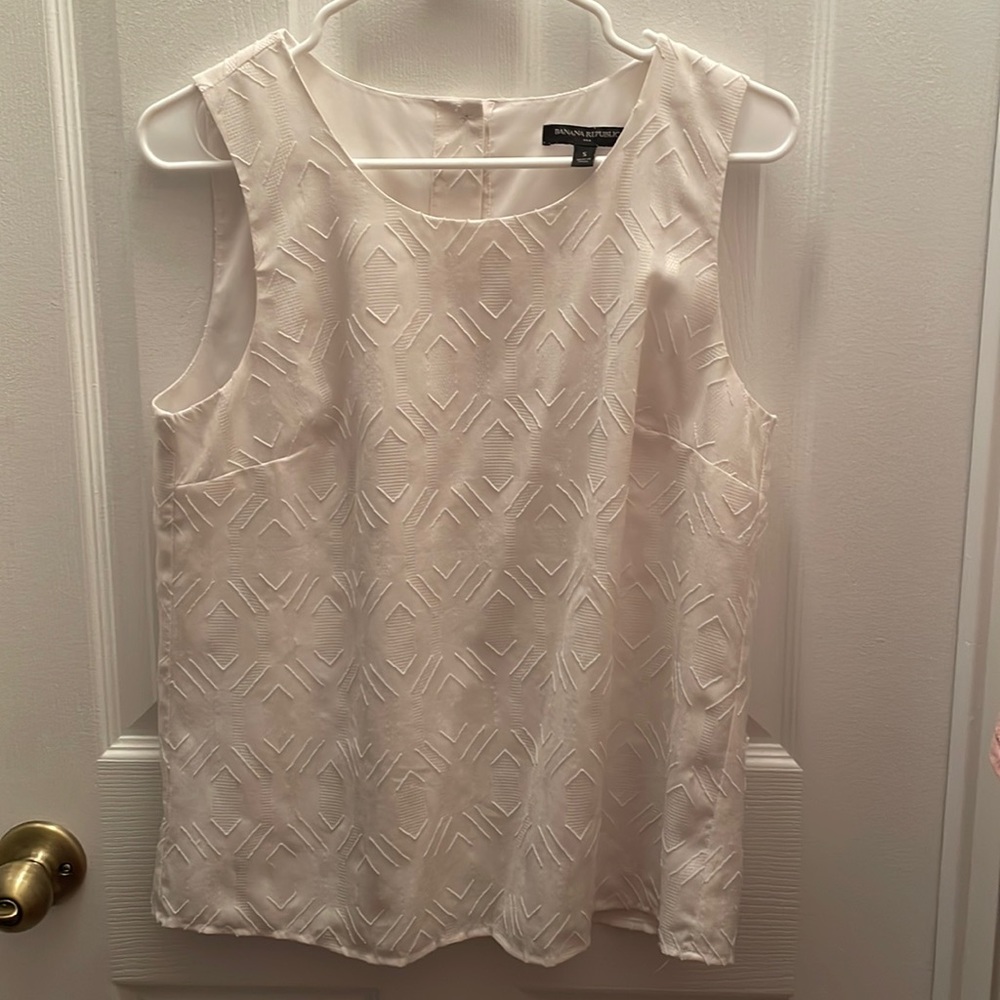 Banana Republic White Top size small